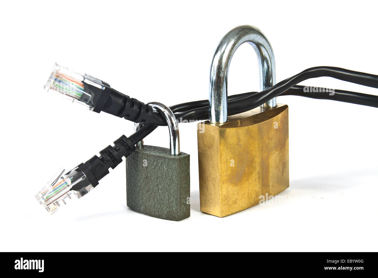 Cavo internet bloccato con un lucchetto - Concetto di sicuro la navigazione sul web Foto Stock