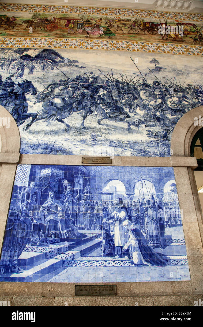 Stazione ferroviaria di São Bento a Porto, Portogallo Foto Stock