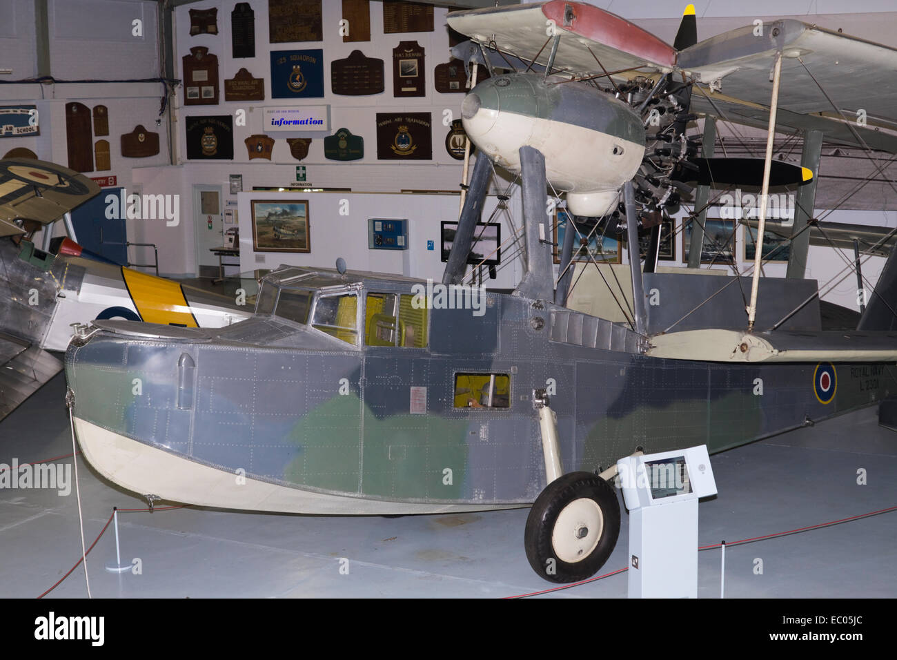 Fleet Air Arm Museum Yeovilton Somerset England Regno Unito Supermarine tricheco idrovolante biplano Foto Stock
