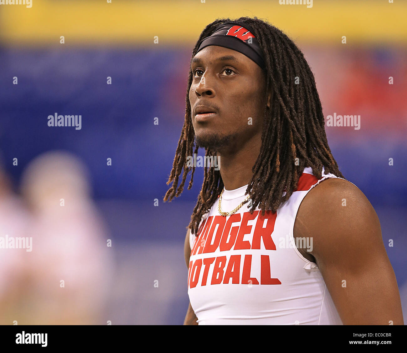 Indianapolis NEGLI STATI UNITI. 06 dic 2014. Wisconsin Badgers running back Melvin Gordon come visto prima dell'inizio del NCAA Big 10 Campionato partita di calcio tra il Wisconsin Badgers e la Ohio State Buckeyes a Lucas Oil Stadium di Indianapolis, Indiana. Credito: 2014 Billy Hurst/CSM/Alamy Live News Foto Stock