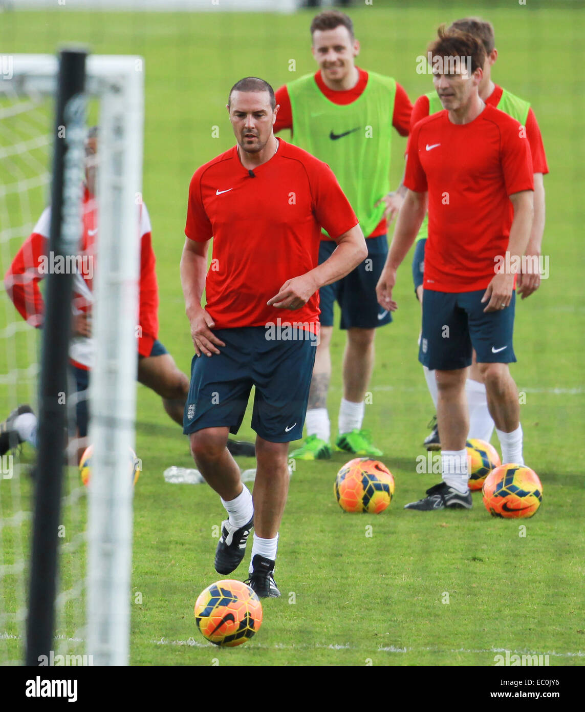 England Football Team prendere parte a una sessione di formazione davanti a questo weekend di aiuto di calcio 2014 con: Paddy McGuiness dove: Londra, Regno Unito quando: 04 Giu 2014 Foto Stock