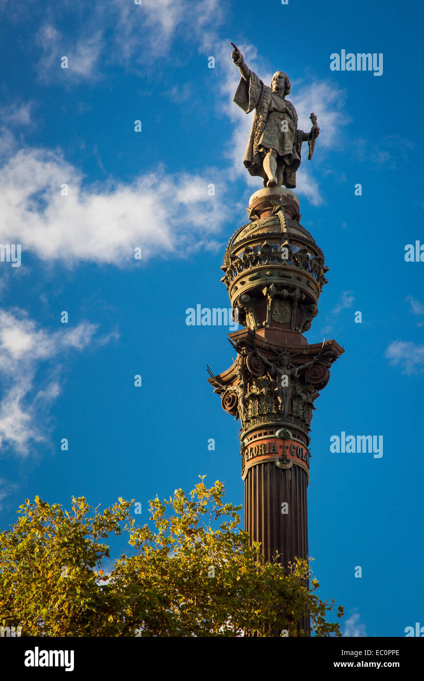 Christopher Columbus statua lungo la banchina a Barcellona, in Catalogna, Spagna Foto Stock