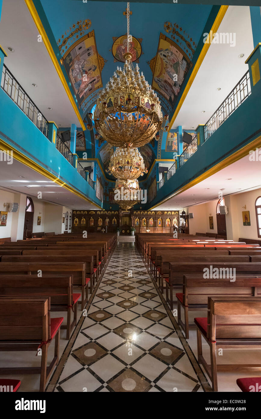 Interno di Santa Maria Greco Ortodossa chiesa parrocchiale in Dubai Emirati Arabi Uniti Foto Stock