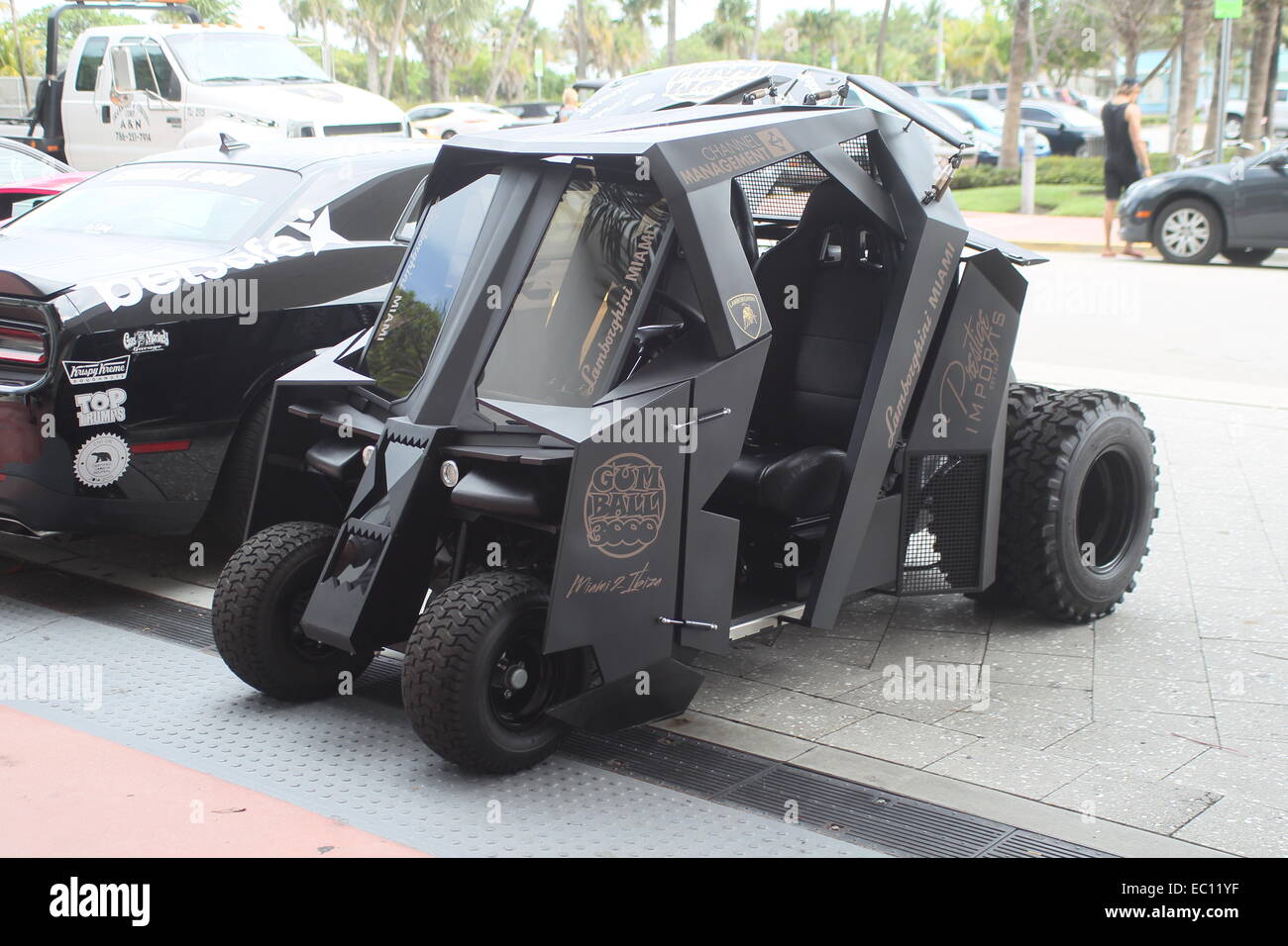 Una miniatura Bat Mobile sponsorizzato da Lamborghini Miami a Gumball 3000 registrazione in Miami con: atmosfera dove: Miami, Florida, Stati Uniti quando: 04 Giu 2014 Foto Stock