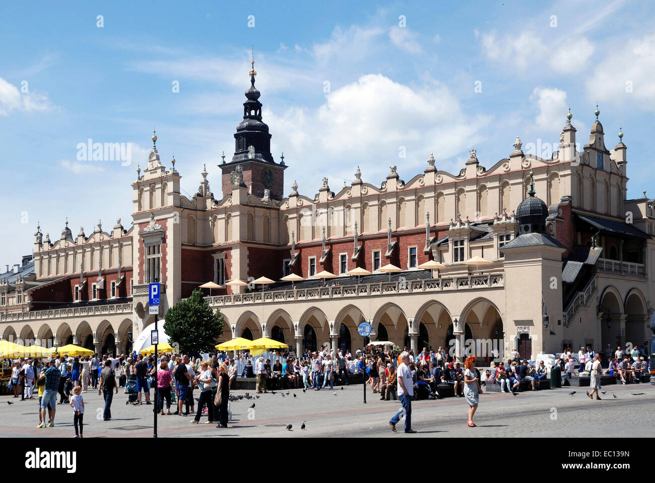 Panno Hall sulla piazza del Mercato di Cracovia in Polonia. Foto Stock