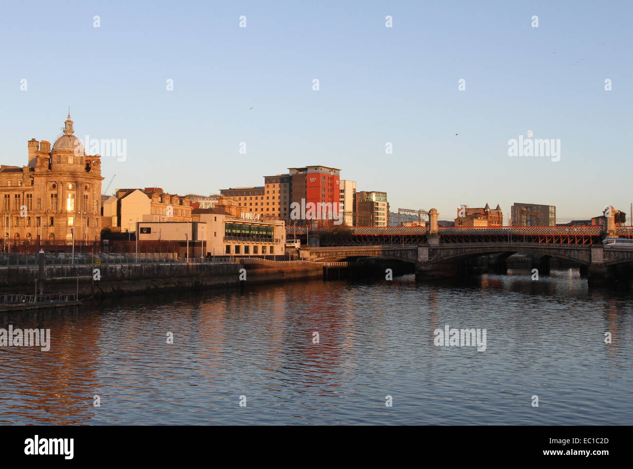 Glasgow waterfront al tramonto Scozia Dicembre 2014 Foto Stock