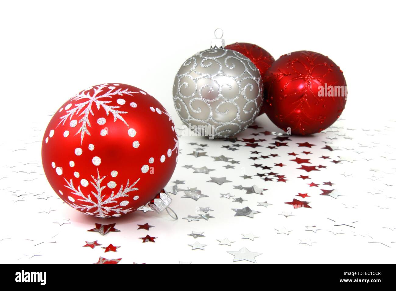 Le decorazioni di Natale rosso e argento sfere Foto Stock