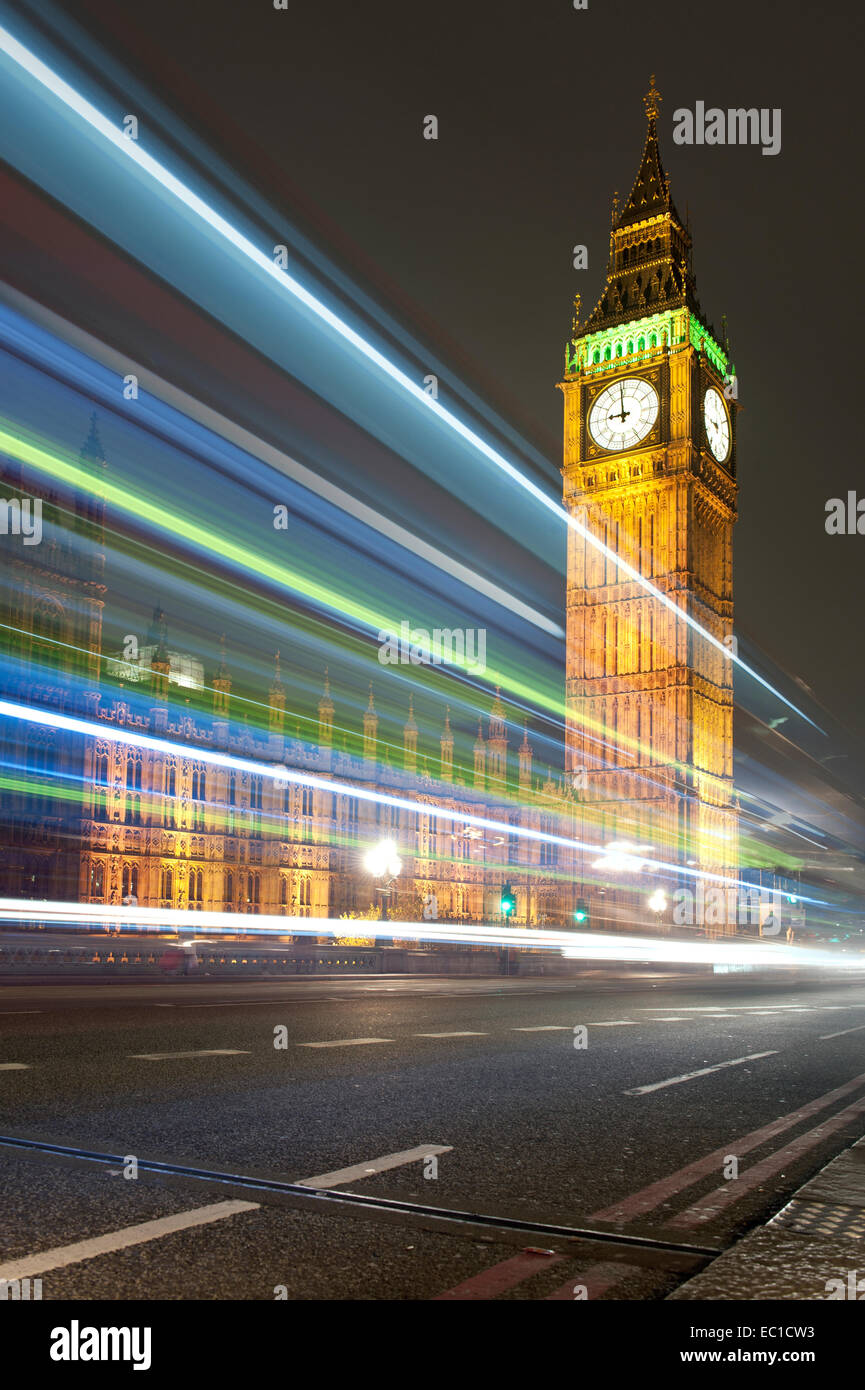 Vista notturna del Big Ben clock tower in Westminster, Londra Foto Stock
