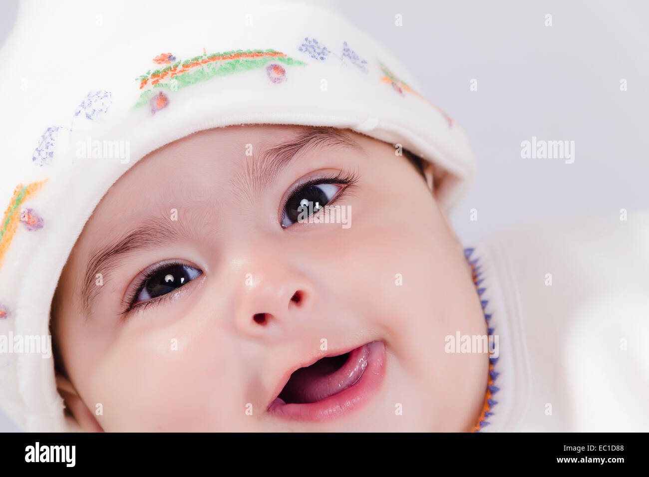 1 bambino indiano giocoso Foto Stock