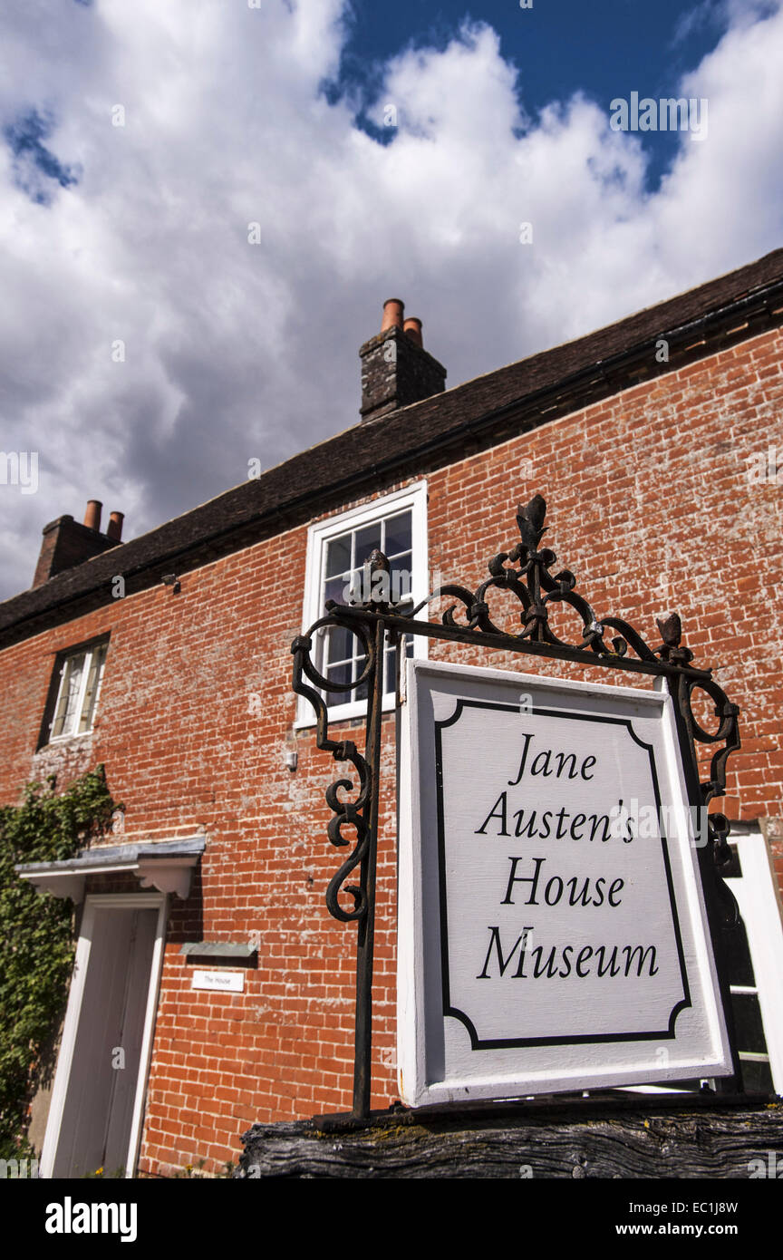 Segno: Jane Austen's House Museum, Chawton, Alton, Hampshire GU34 1SD . Jane Austen 's home dal 1809 per gli ultimi 8 anni della sua Foto Stock