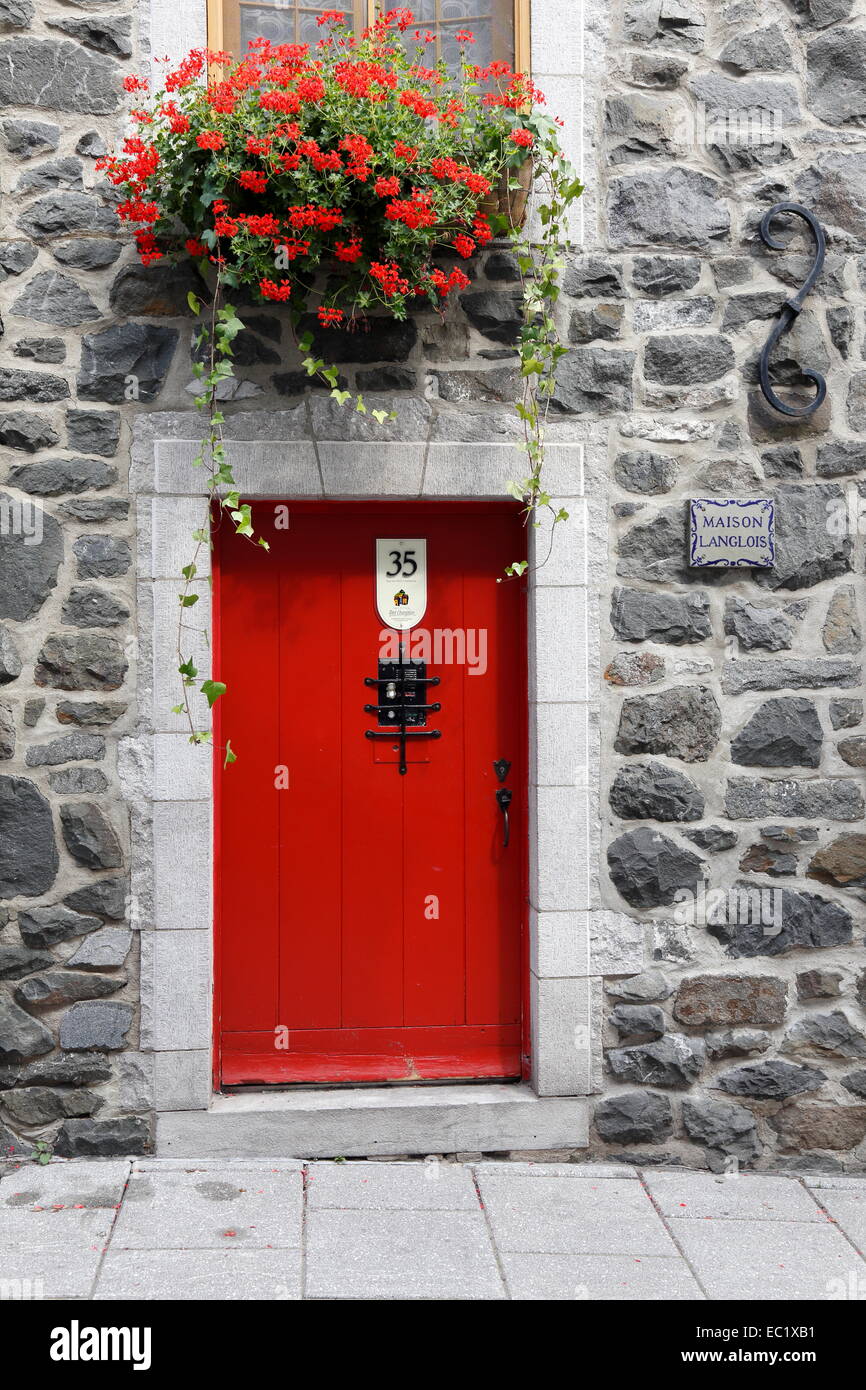 Porta Rossa, Rue du Petit-Champlain, Quebec, Provincia di Quebec, Canada Foto Stock
