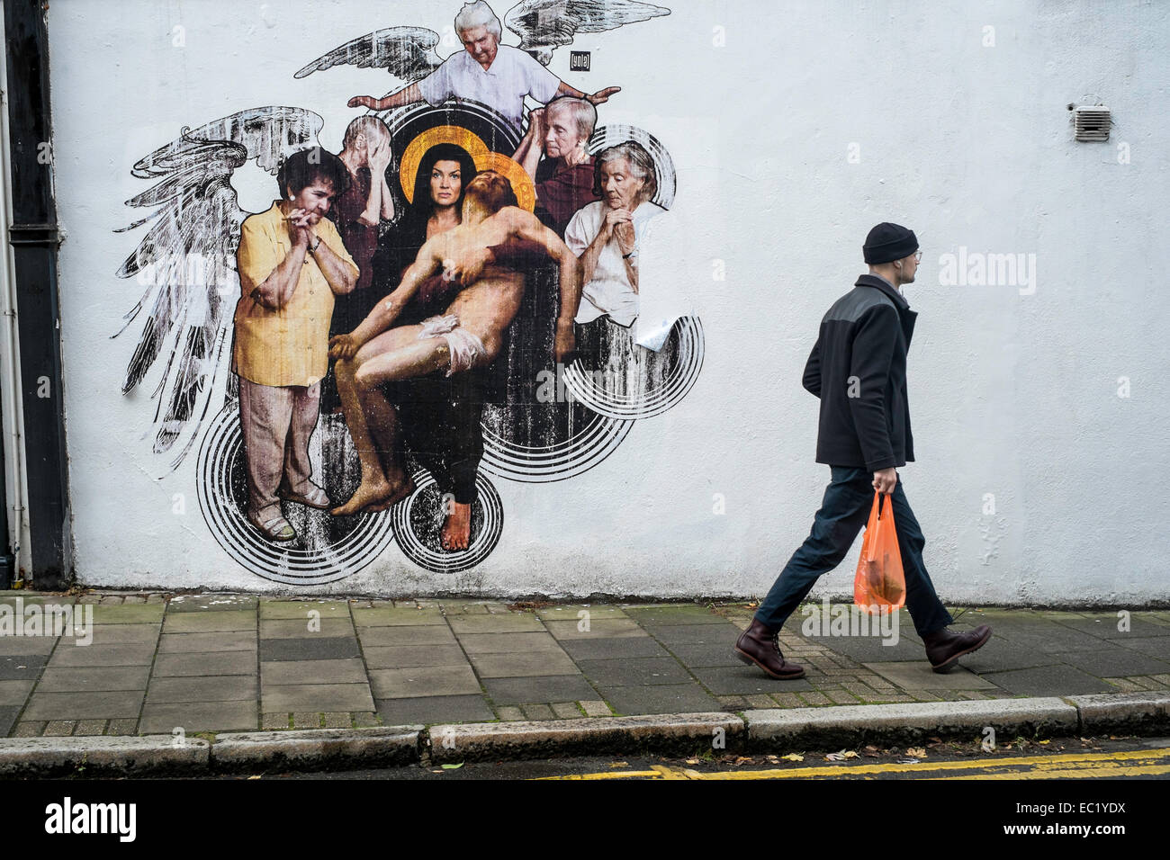 Londra REGNO UNITO Islington graffiti arte urbana della città di parete Foto Stock