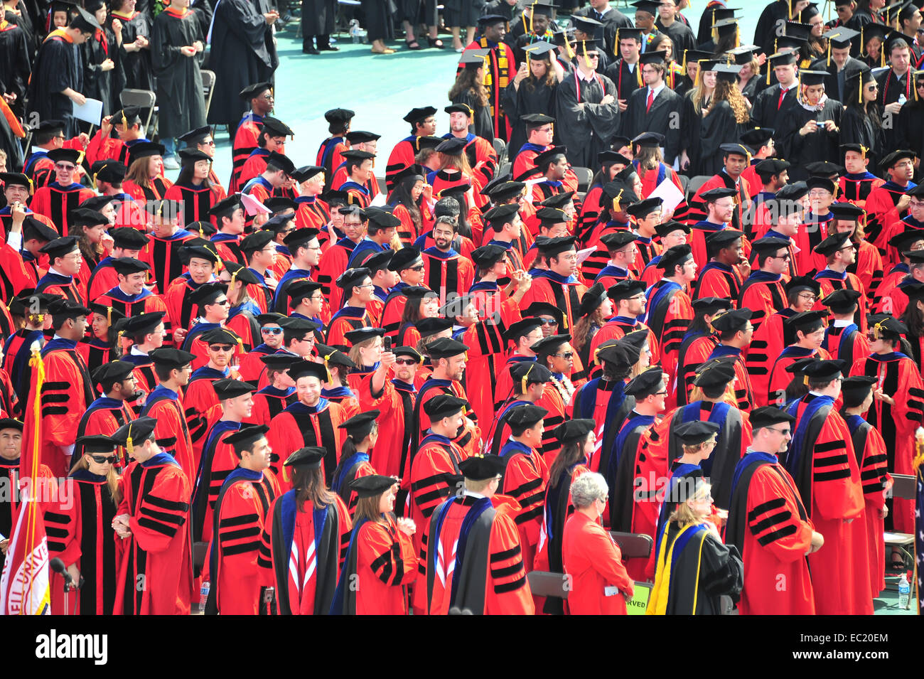Cerimonia di laurea alla Cornell University Inizio, Baseball Stadium Schoellkopf Campo, Ithaca, New York, Stati Uniti Foto Stock