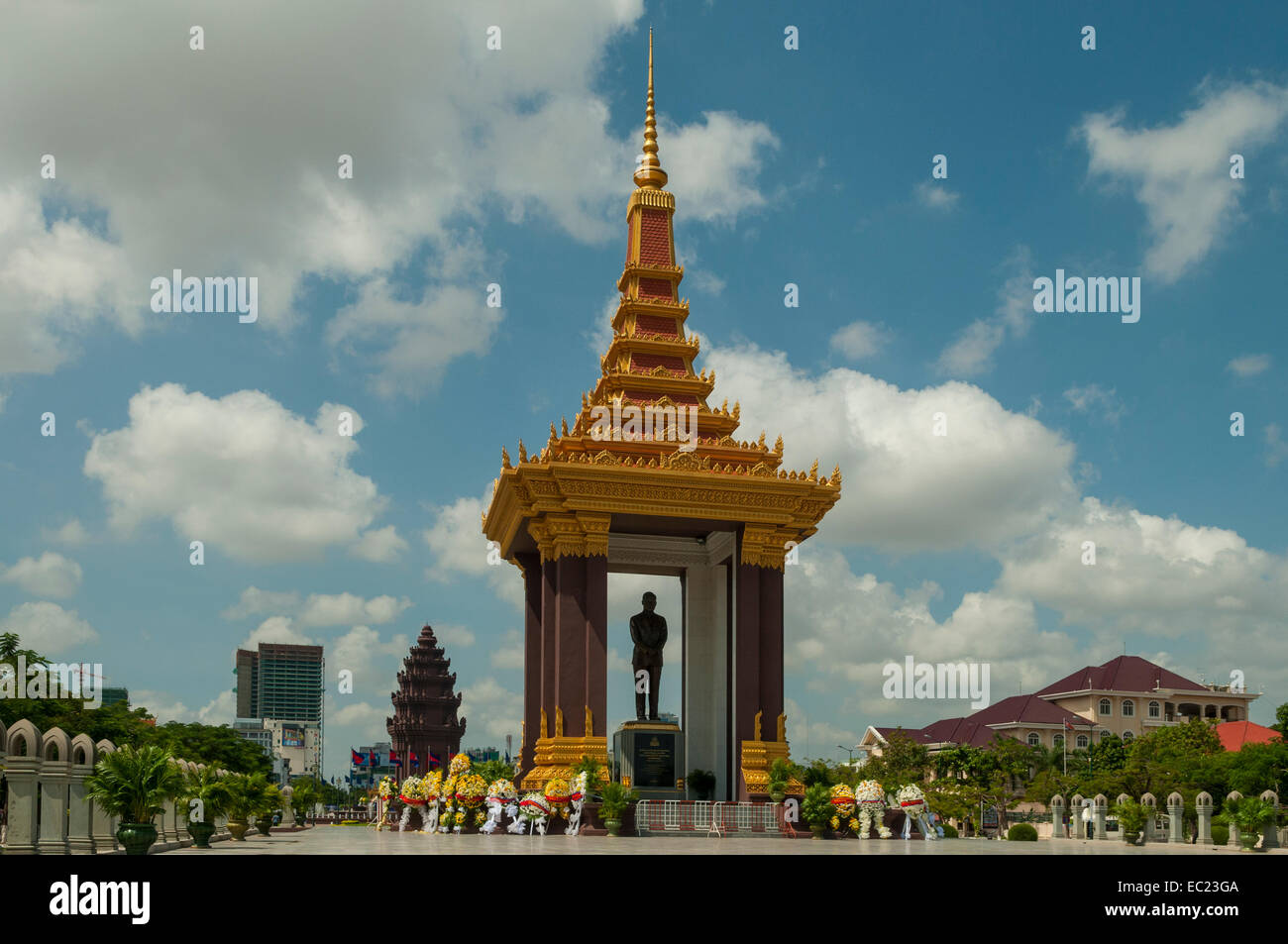 Statua di re Sihanouk, Phnom Penh Cambogia Foto Stock