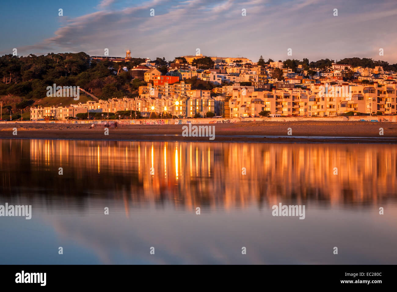 Tramonto a Ocean Beach a San Francisco, California. Foto Stock