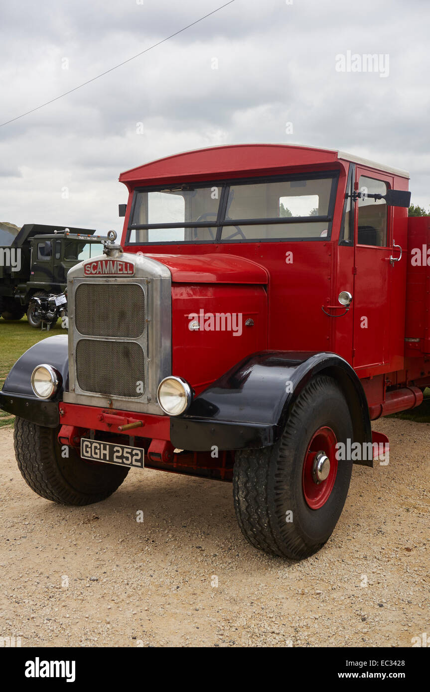 Vintage veicolo sul visualizzatore in corrispondenza di un veicolo del patrimonio al rally lincolsnhire show grounds, Lincoln. Foto Stock