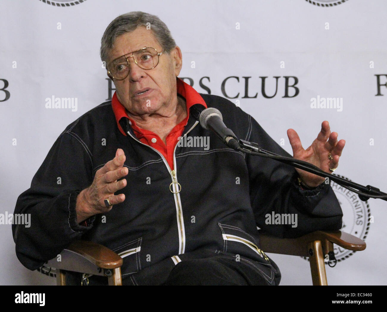 Jerry Lewis assiste i frati Club celebrazione di Jerry Lewis e il cinquantesimo anniversario della 'Il professore matto" a New York Frati Club con: Jerry Lewis dove: New York, Stati Uniti quando: 05 Jun 2014 Foto Stock