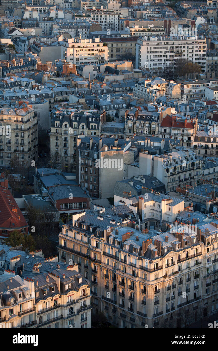 Francia, Parigi, panoramica degli edifici nel settimo arrondissement Foto Stock