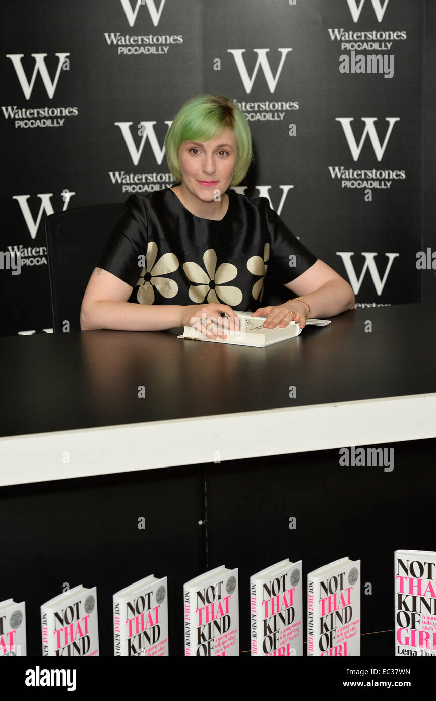 Autore e attrice Lena Dunham a un libro firma a Londra. Foto Stock