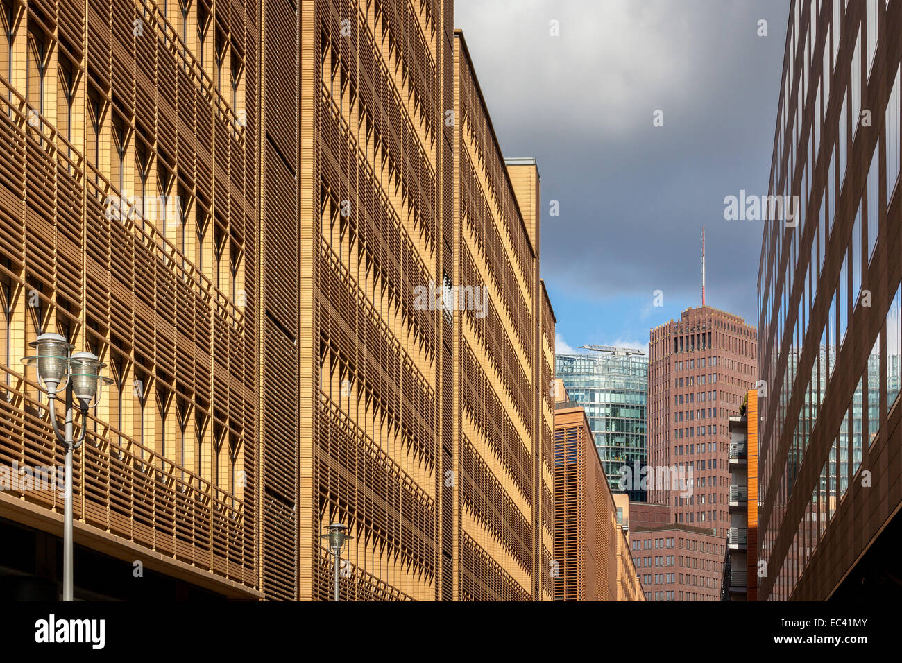 Architettura a Potsdamer Platz di Berlino Foto Stock