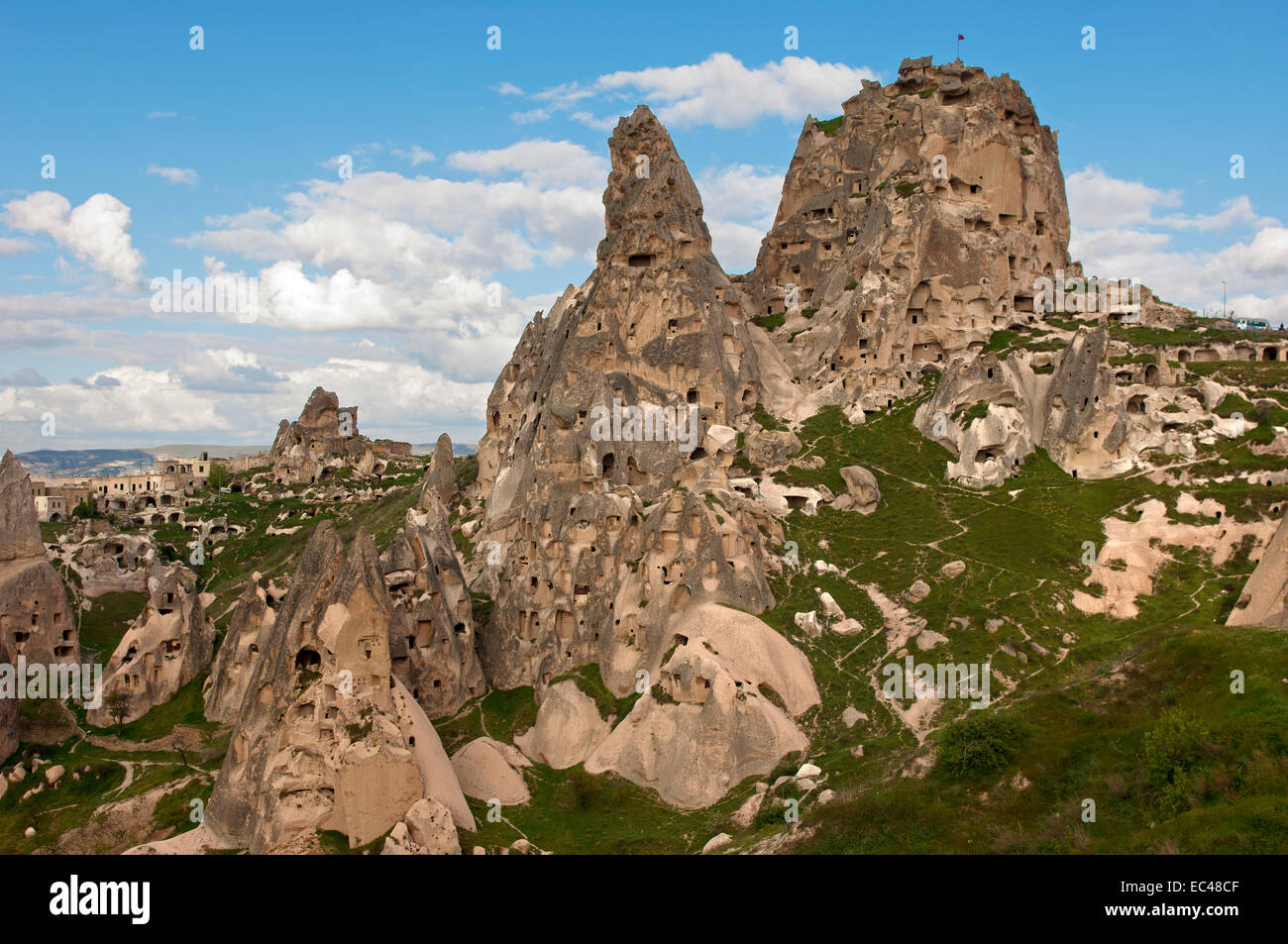 Il castello di roccia di Uchisar, Cappadocia, Anatolia centrale, Turchia Foto Stock
