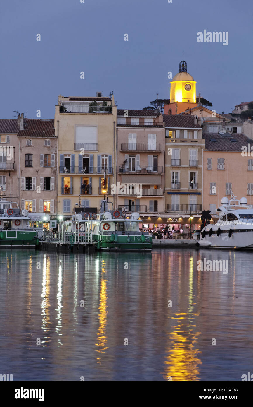 Saint-Tropez, città vecchia con marina nella luce del tramonto, Cote d Azur, Costa Azzurra, Francese, Riviera, Provenza, Francia meridionale Foto Stock