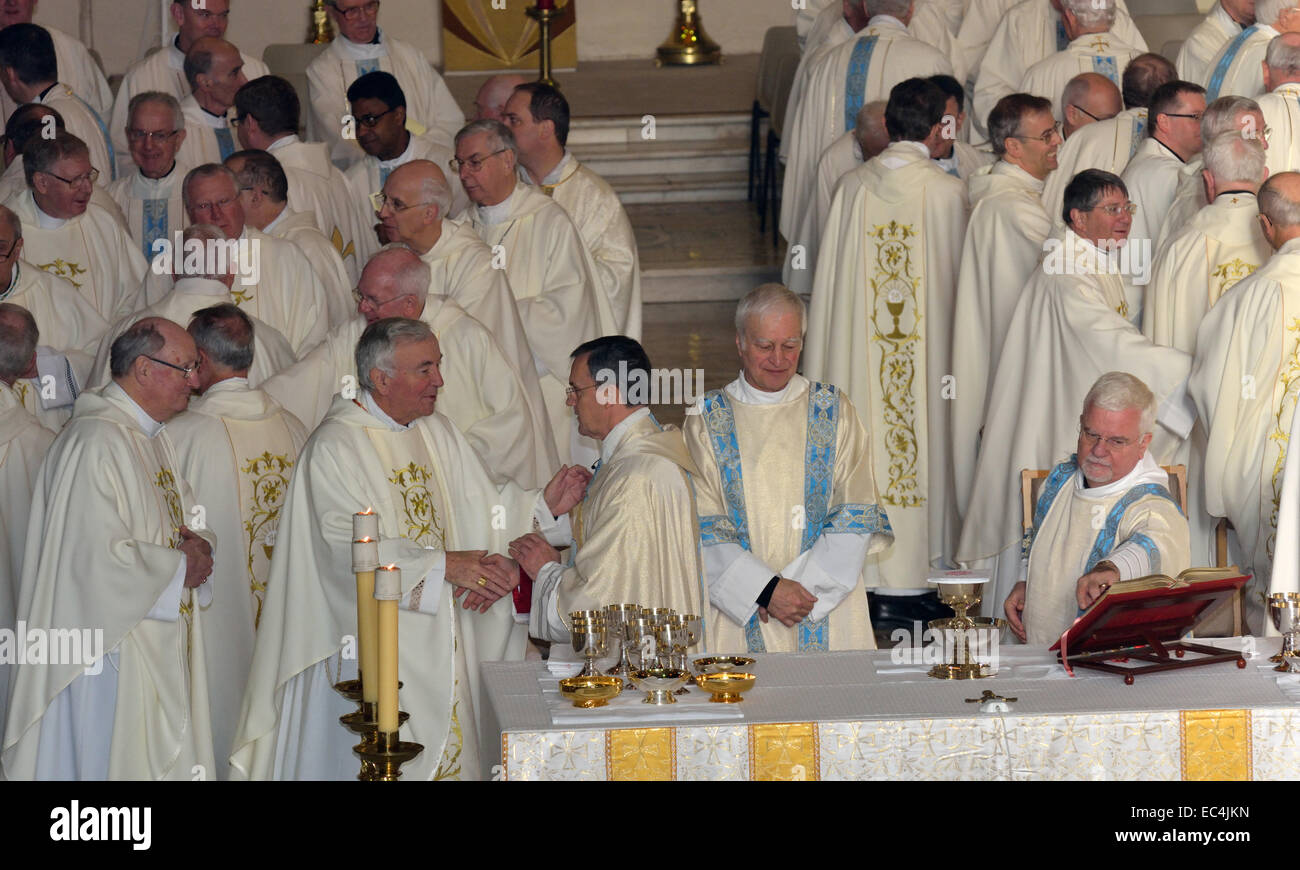 Vescovo john arnold vescovo ausiliare cattolico di westminster immagini