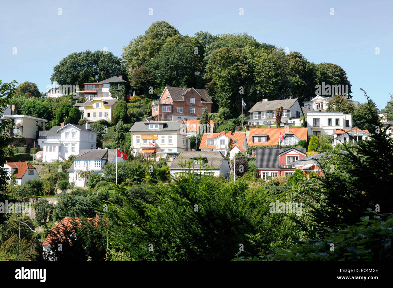 Case residenziali a Suellberg Hill, Blankenese, Amburgo, Germania Foto Stock