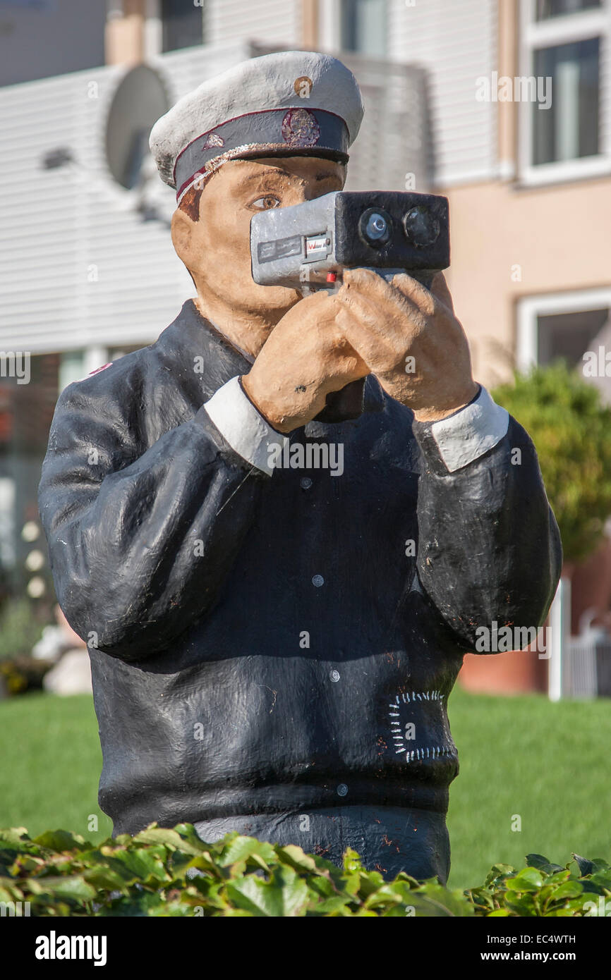 Poliziotti la bambola con la pistola radar Foto Stock