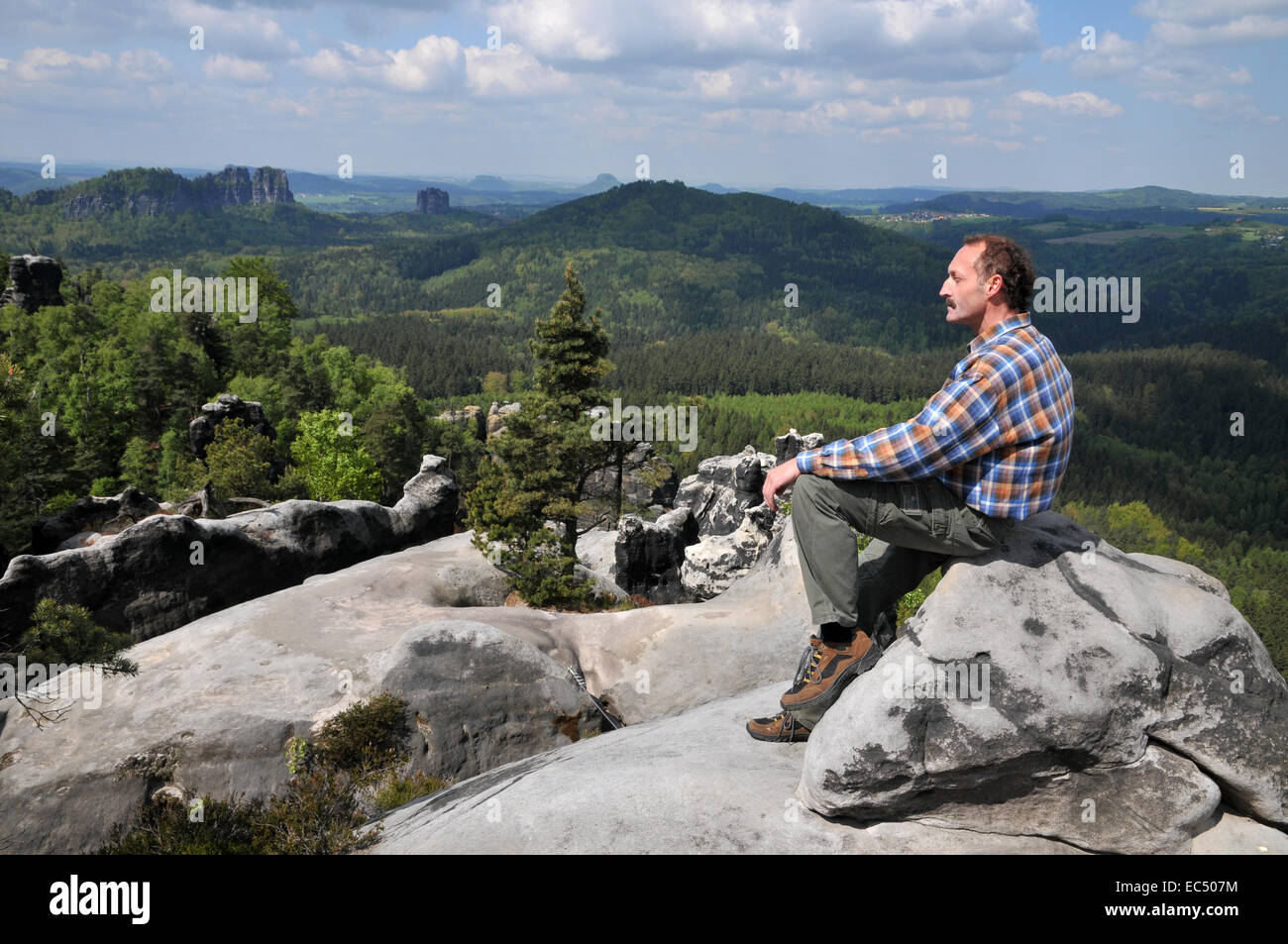 gli escursionisti pausa Foto Stock