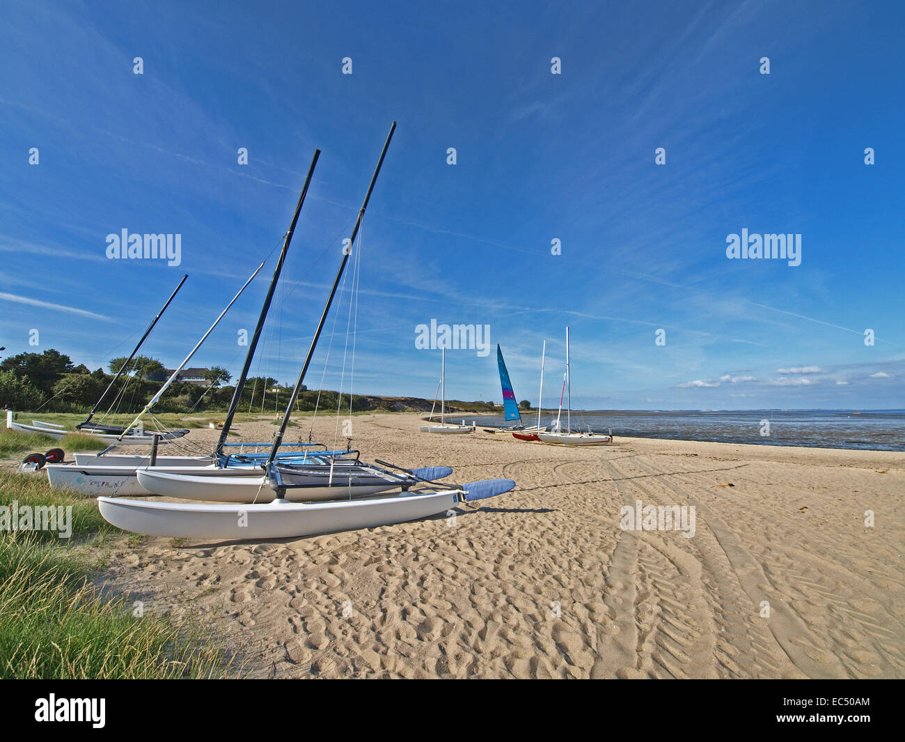 Scuola di vela in Munkmarsch Bay, Schleswig Holstein, Germania Foto Stock