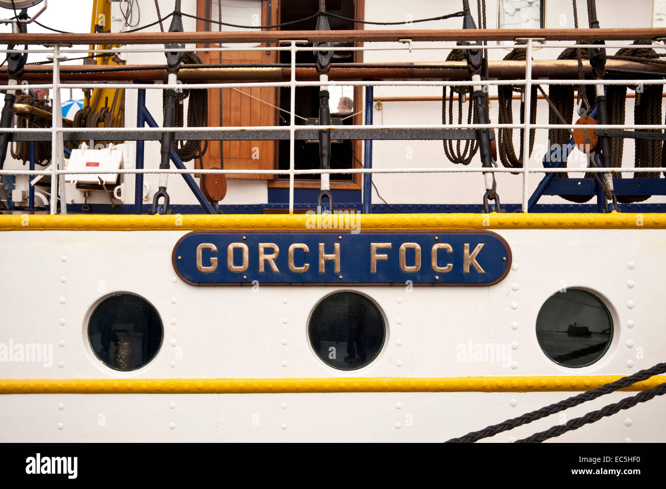Il tedesco addestramento alla vela di nave Gorch Fock nel porto di Kiel Foto Stock