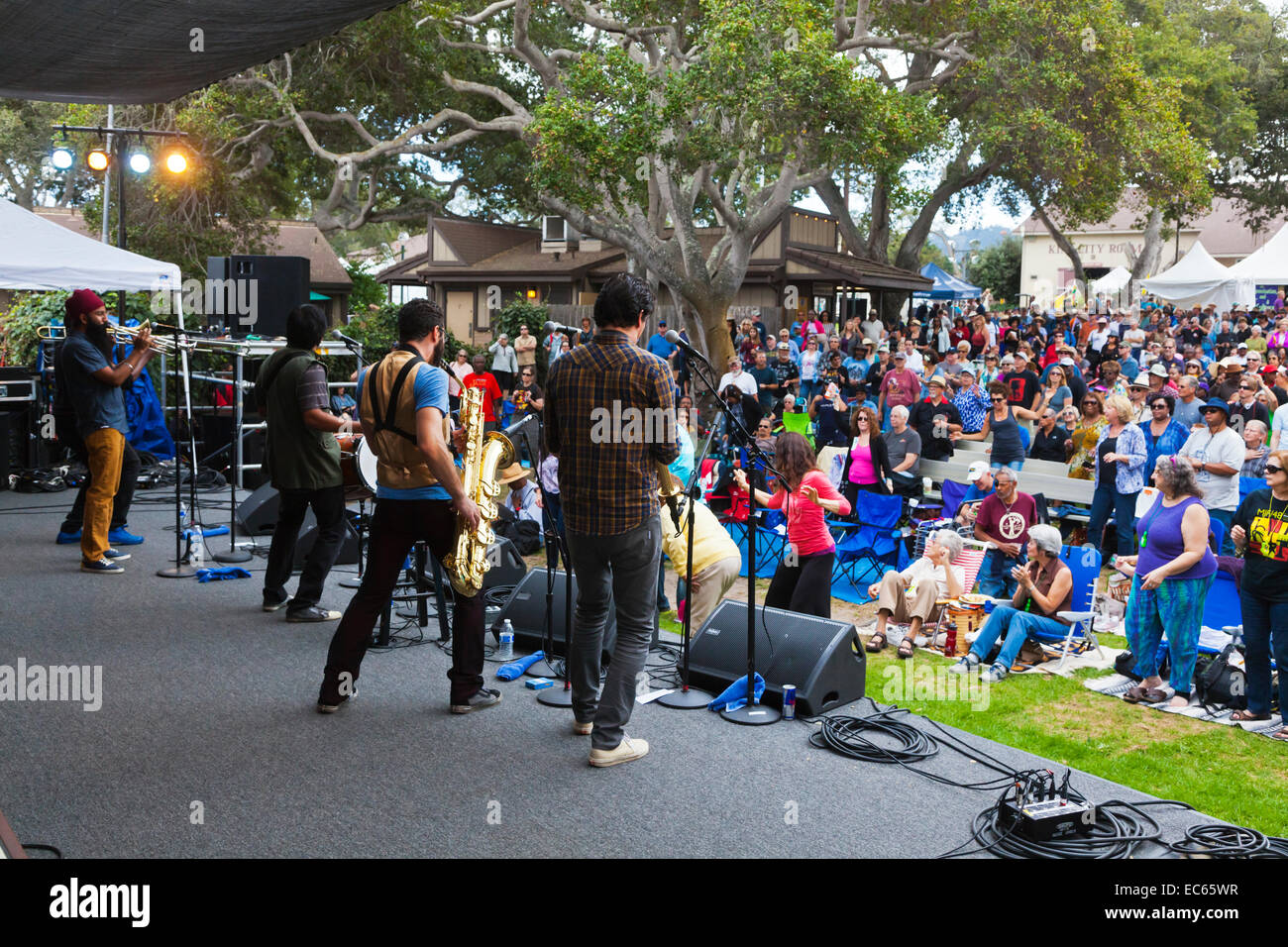 RED BARAAT preforma sul palco del giardino al MONTEREY JAZZ FESTIVAL Foto Stock