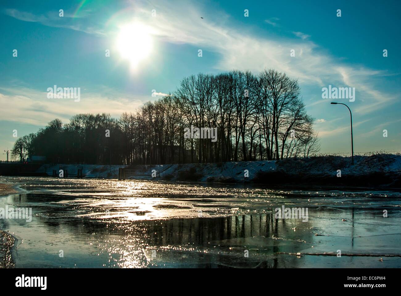 In inverno questo ramo congelati canal vicino a Osnabrück 4 Foto Stock