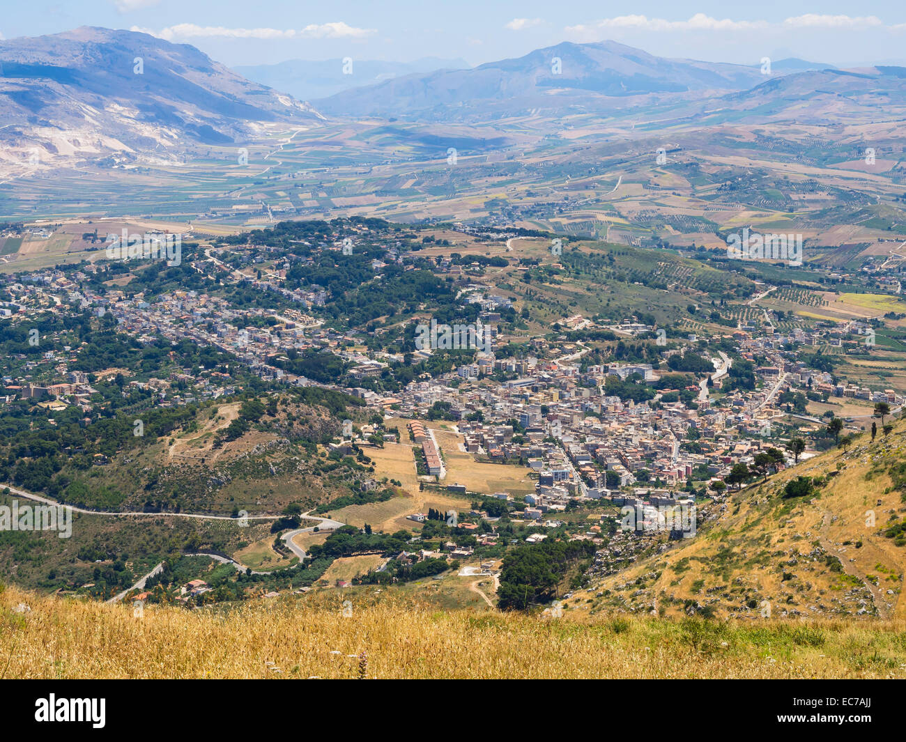 L'Italia, in Sicilia, in provincia di Trapani, Erice, vista di Valderice Foto Stock