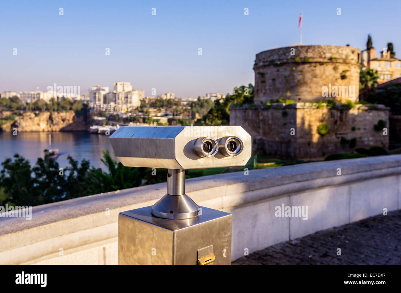 La Turchia, il Medio Oriente, Antalya, Kaleici, vista del castello Foto Stock