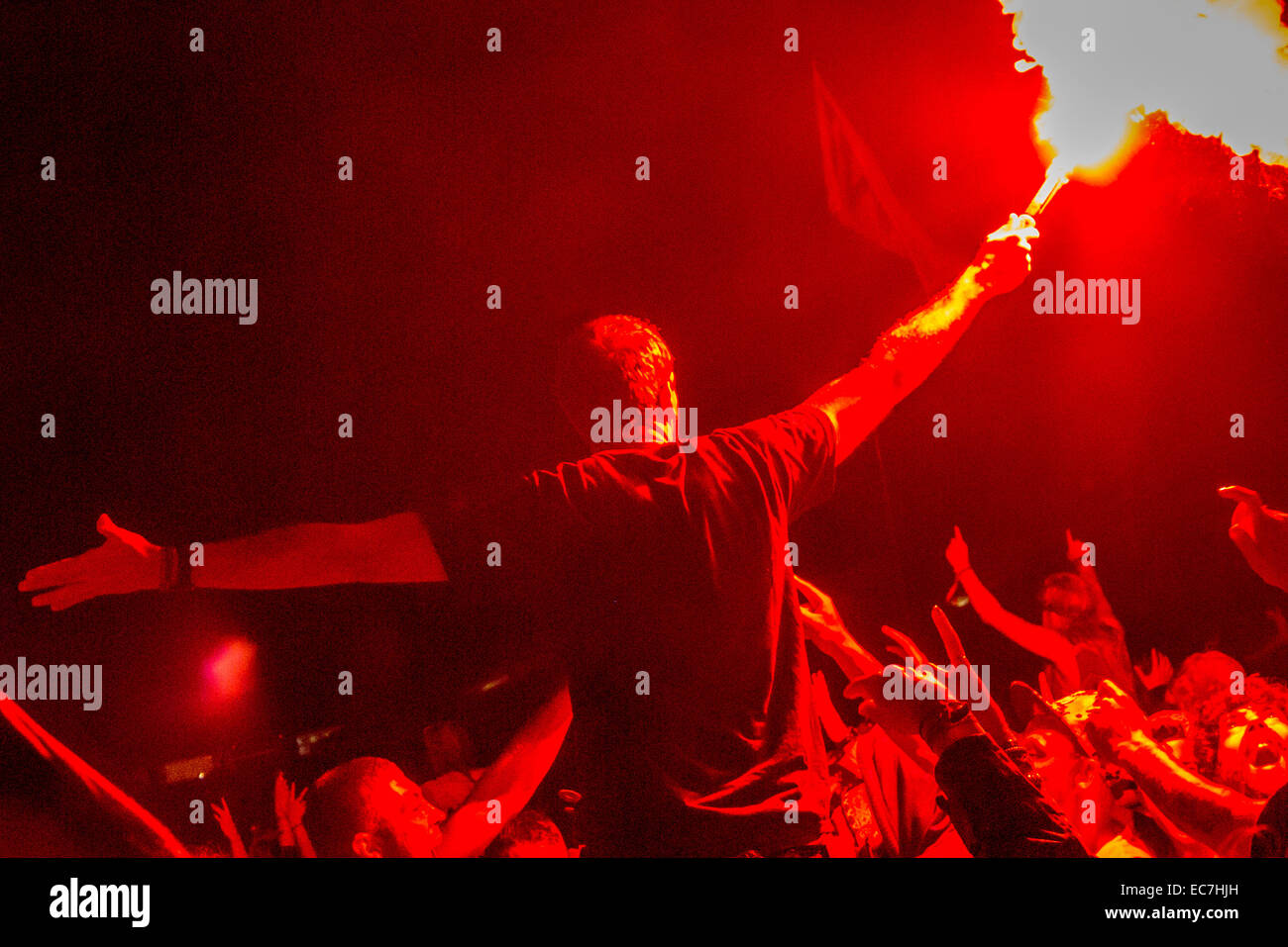 Kasabian eseguendo sulla fase della piramide presso il festival di Glastonbury nel Somerset, Inghilterra. Foto Stock