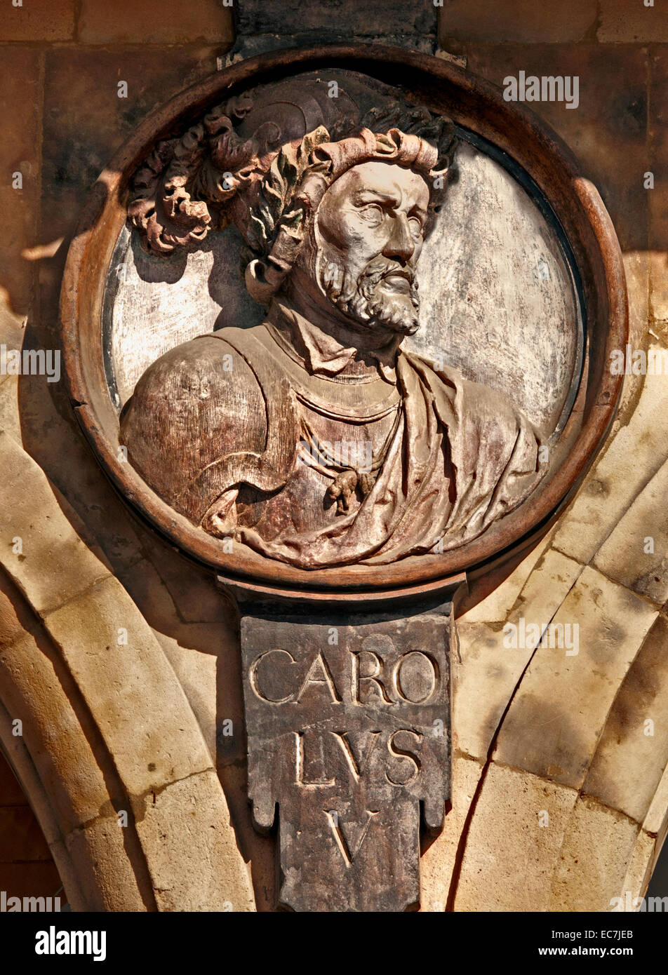 Carolus V - Charles V 1500 - 1558 l'imperatore del Sacro Romano Impero dal 1519 e Re dei regni spagnoli 1516 fino alla sua abdicazione nel 1556. Spagna ( Plaza Mayor Salamanca ) Foto Stock