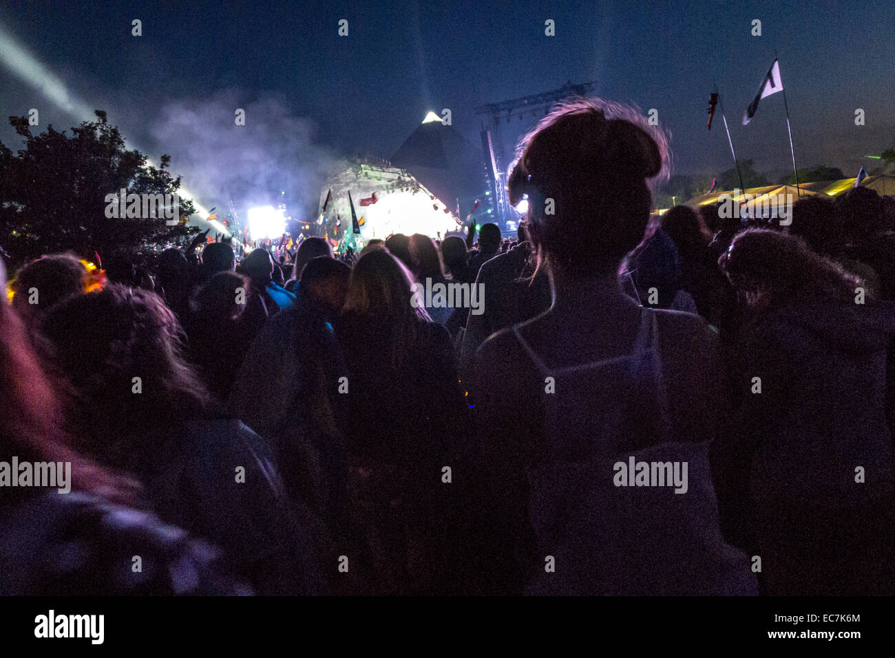 Kasabian eseguendo sulla fase della piramide presso il festival di Glastonbury nel Somerset, Inghilterra. Foto Stock