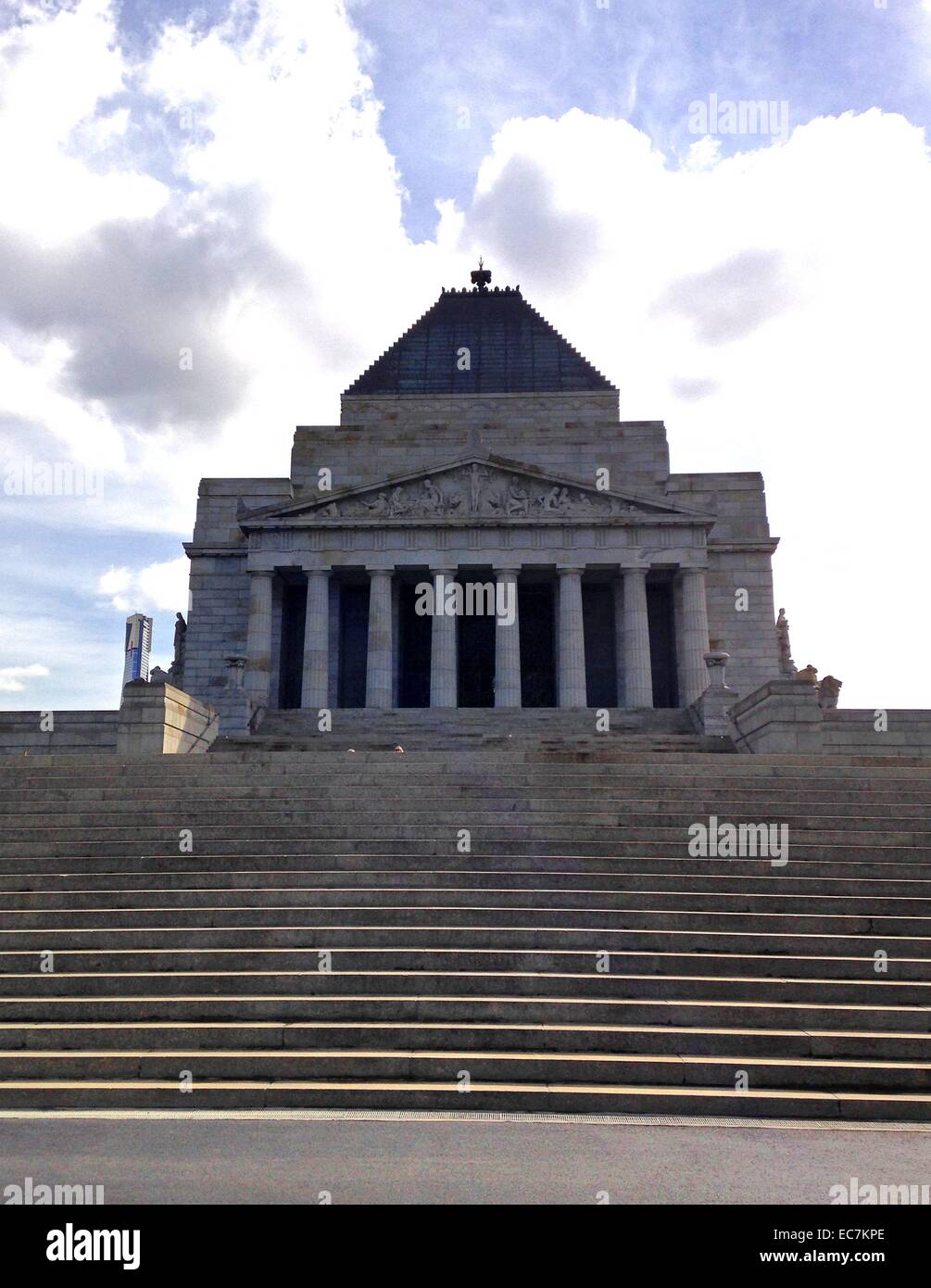 L'Australian War Memorial è l'Australia il memoriale nazionale per i membri di tutte le sue forze armate e le organizzazioni di supporto che sono morti o hanno partecipato nelle guerre del Commonwealth of Australia. La memoria include una vasta nazionale museo militare. L'Australian War Memorial è stato aperto nel 1941 Foto Stock
