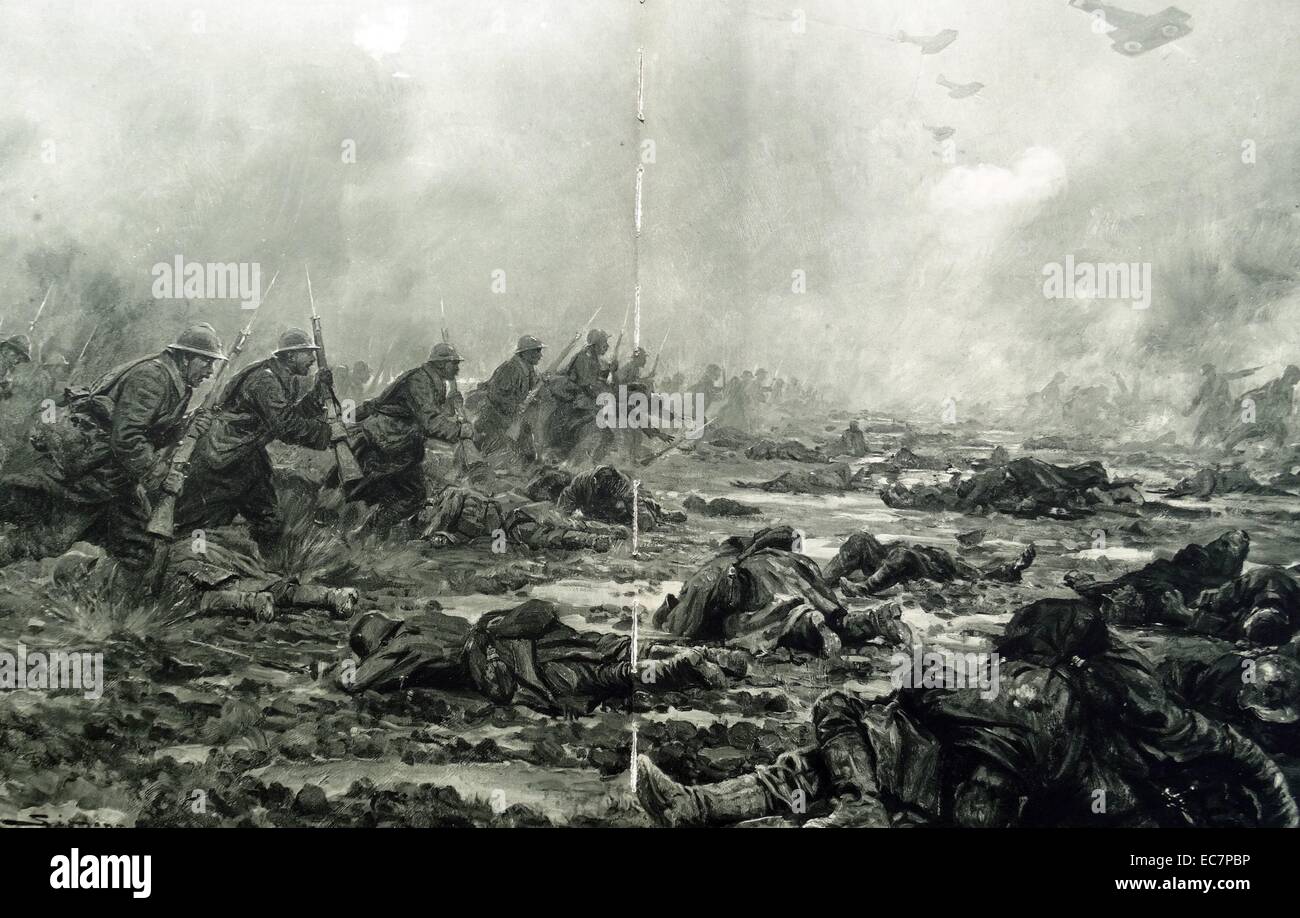 Fanteria francese avanzare sotto il fuoco in una battaglia durante la Prima Guerra Mondiale Foto Stock