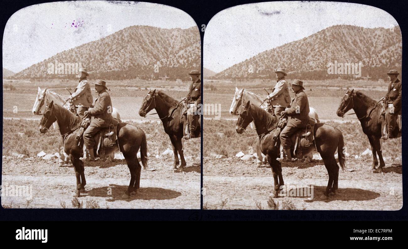 Il presidente Roosevelt con altri cacciatori in vacanza nelle montagne rocciose. 1905 Foto Stock