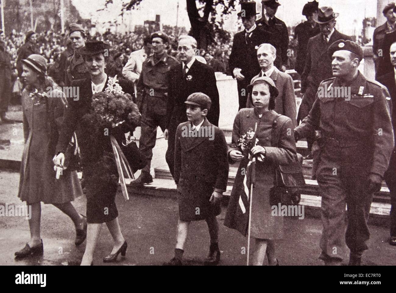 Crown Princess Martha, Principe Olav, Principessa Ragnhild, la principessa Astrid e il Principe Harald di Norvegia ritorno a casa dopo la liberazione di Norvegia dopo la Seconda Guerra Mondiale Foto Stock