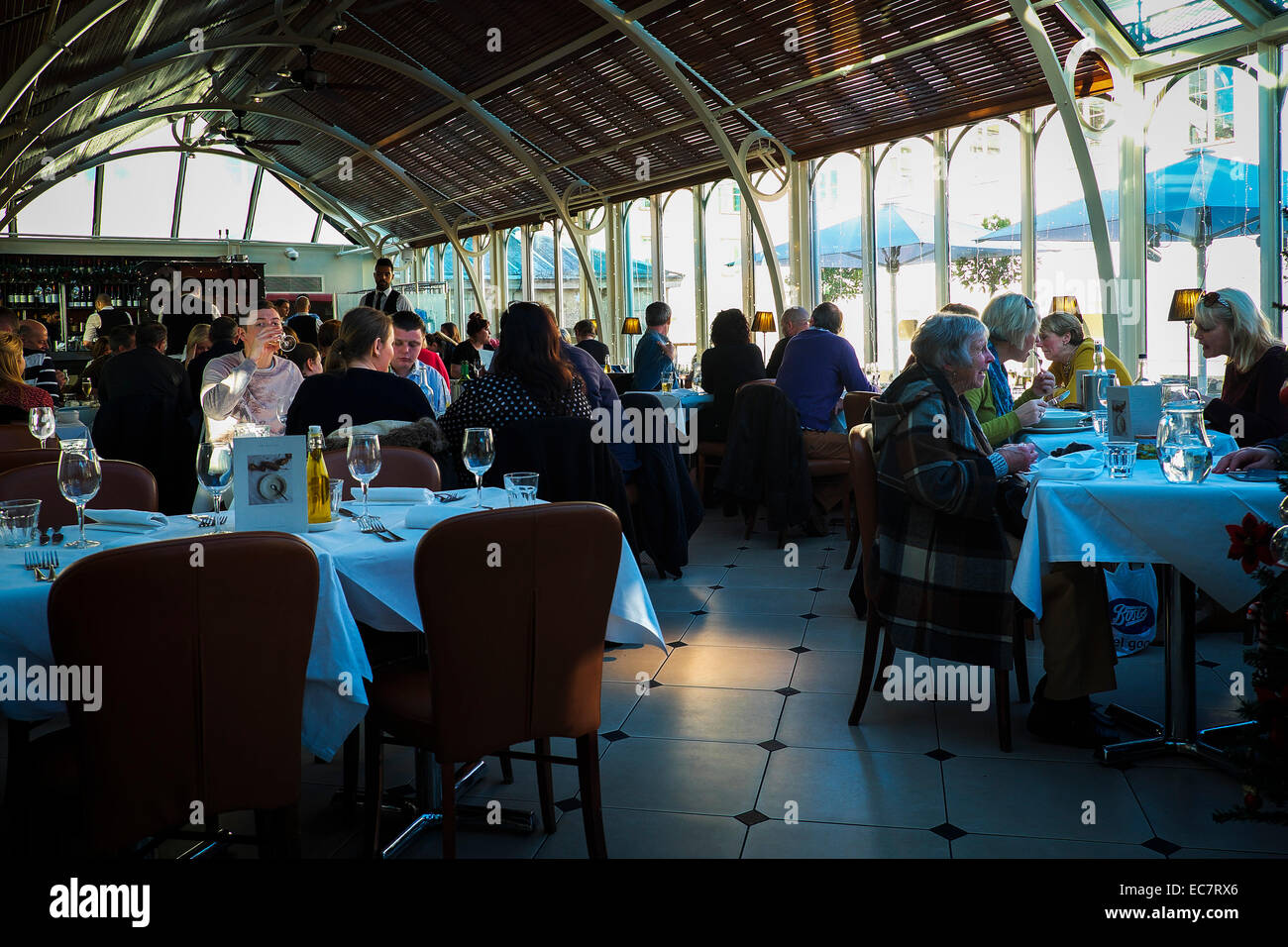 L'interno della Brasserie Blanc in Covent Garden di Londra. Foto Stock