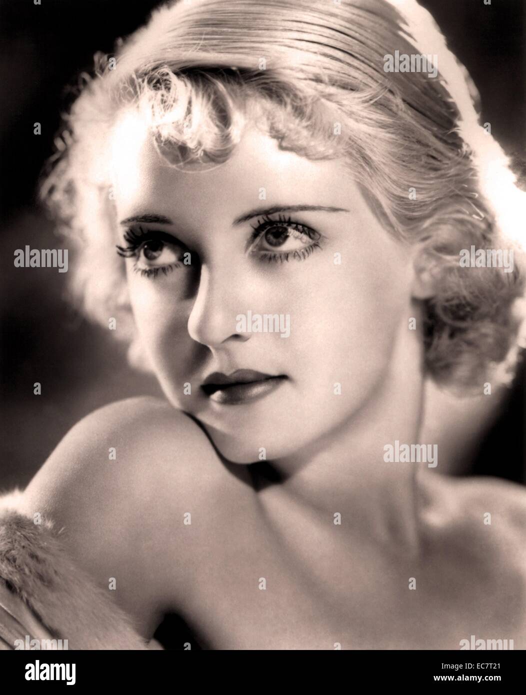 Bette Davis (1908-1989) - noto anche come la First Lady del cinema americano - è stato un film americano, televisione e attrice di teatro. Notevole perché la sua volontà di svolgere sardonica e unsympathetic caratteri ha inaugurato la parità di retribuzione per le donne nel film Foto Stock