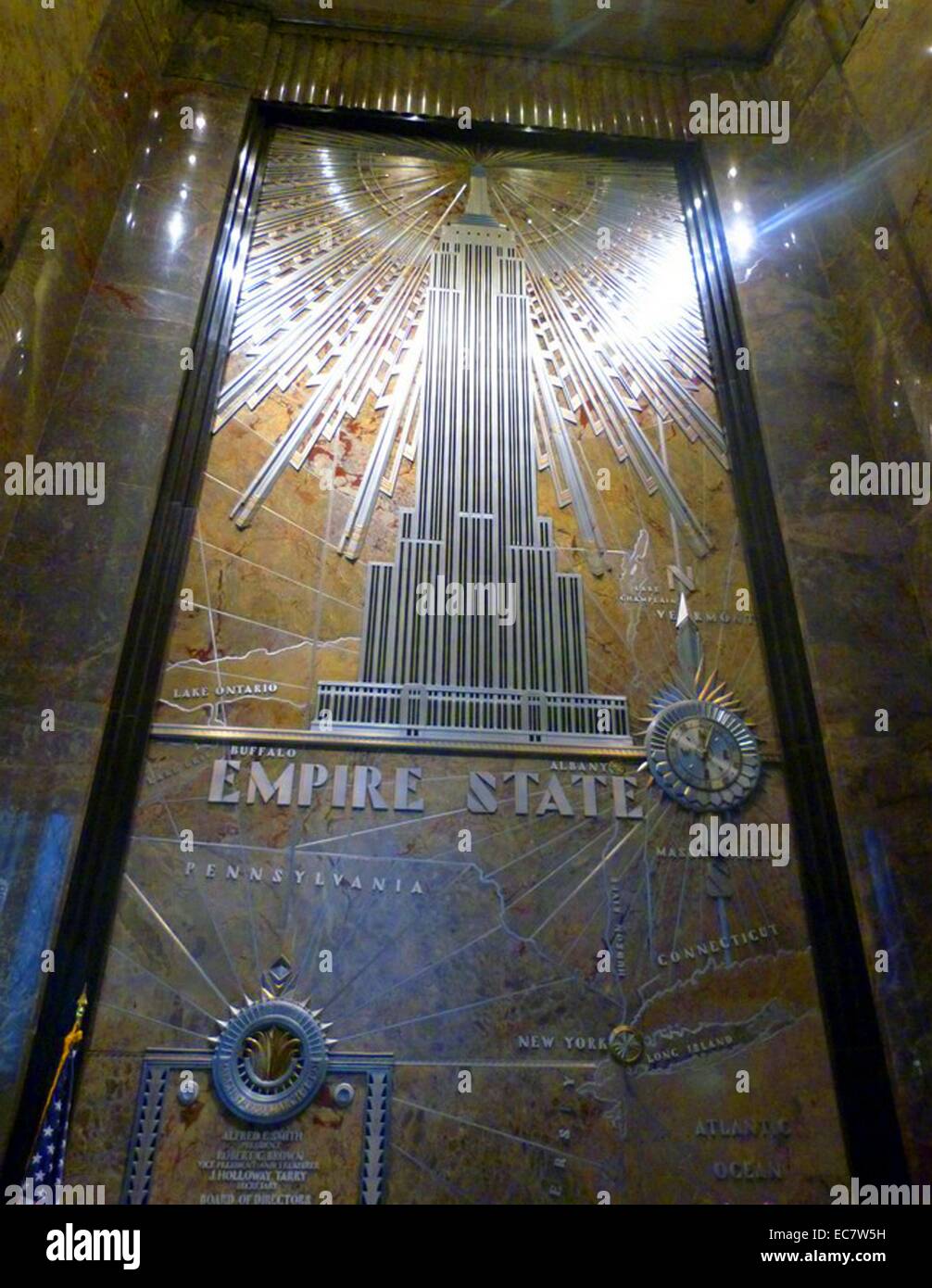 Murale nel lobby dell'Empire State Building di New York. 1931 Foto Stock