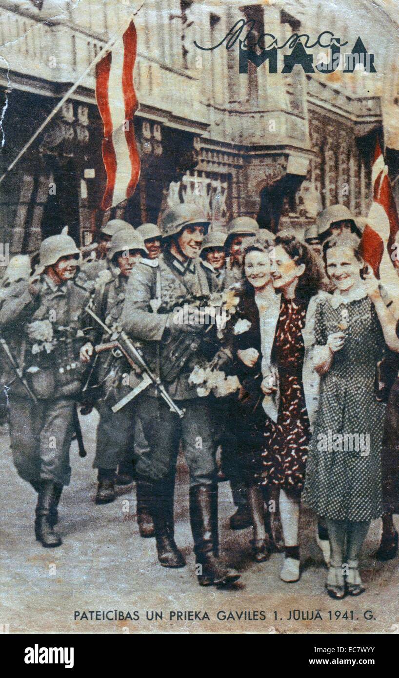 Propaganda nazista che mostra i tedeschi come liberatori di Riga, Lettonia, URSS durante la seconda guerra mondiale Foto Stock