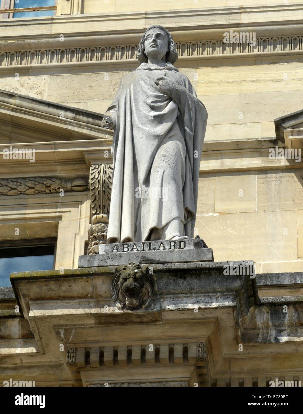 Statua in marmo di (Abailard) Pietro Abelardo (1079-1142) era un scolastico francese, filosofo e teologo eminente teologo. Egli è stato anche un compositore. Datata XI secolo. Foto Stock