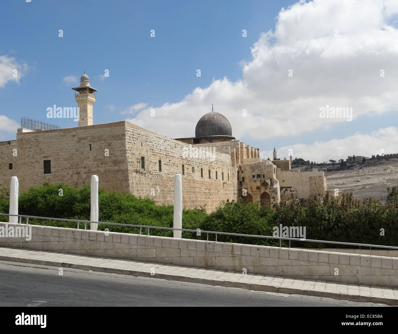 La Moschea di Al-Aqsa; il terzo sito più sacro dell'Islam; si trova nella città vecchia di Gerusalemme. Foto Stock