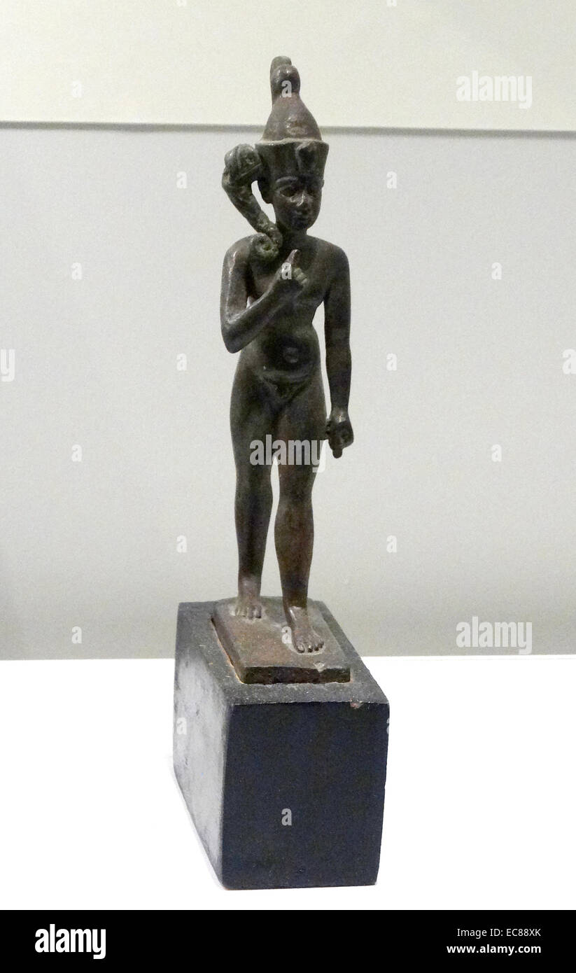 Statuetta di Horus bambino, il legittimo erede al trono, dal 3rd-2nd secolo. Foto Stock
